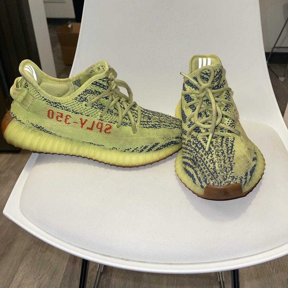 Semi Frozen Yeezy Boost 350